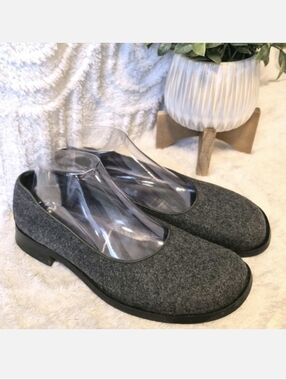 Joan Helpern Grey Wool Flats Hand Made In Italy Slip On Shoes Women's Sz 8.5